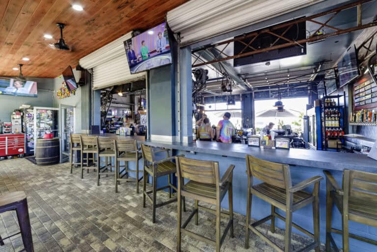 4th-Street-Filling-Station-Bar