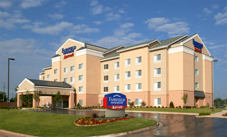 Fairlfield-Inn-Suites-West-Melbourne-Exterior