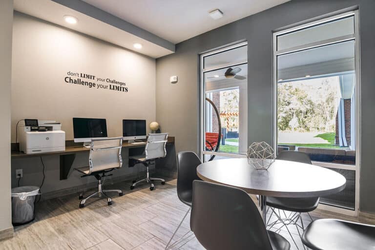 Newman-Catholic-Student-Housing-USF-Computer-Lab