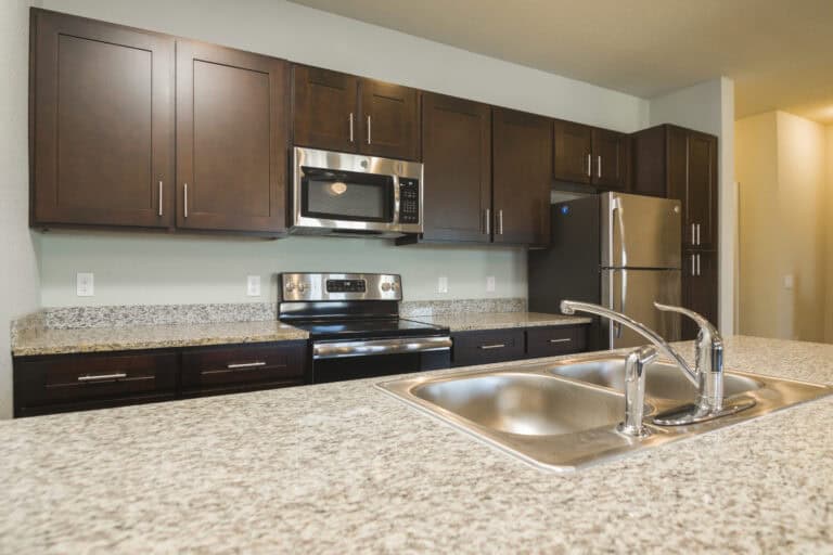 University-Commons-Student-Housing-Kitchen